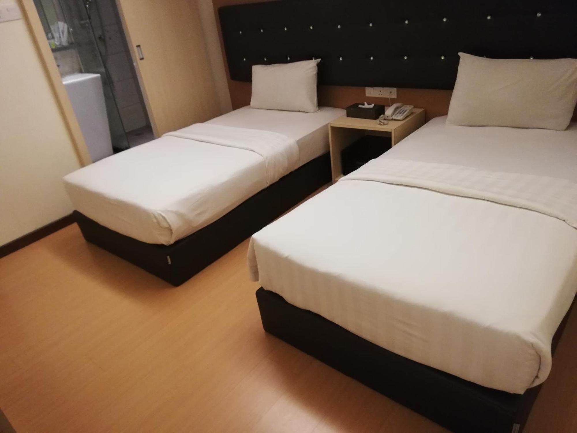 Ease Hotel Kota Kinabalu Bagian luar foto